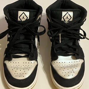 Nike Jordan Air Force 1 Mid Diamond Shoes Size 6.5Y Black White